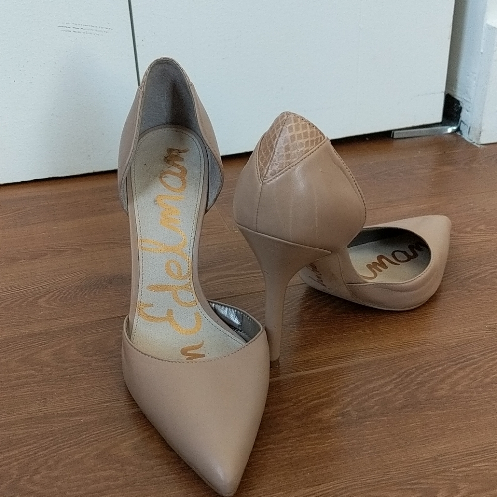 Heels - Picture 1 of 4
